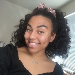 Meet your Posher, Maliya